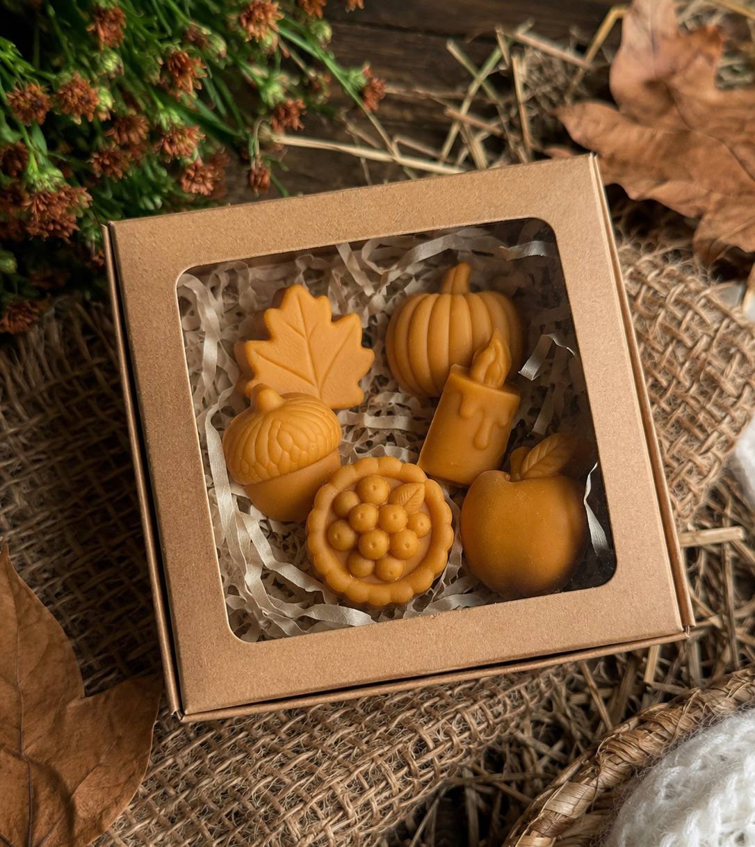 fall wax melt mold with apple pumpkin candle pie acorn and maple leaf shapes